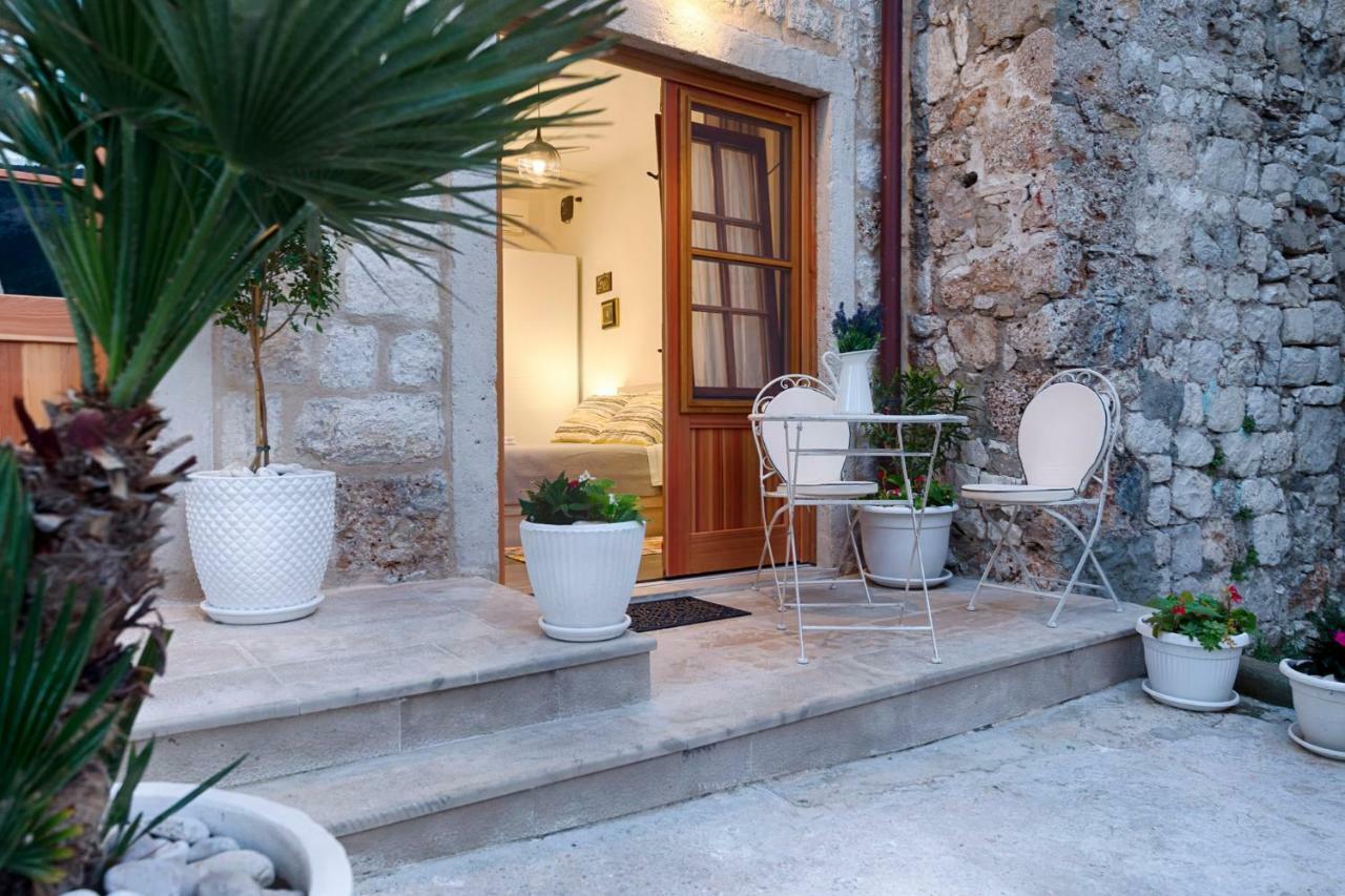En Suite Room Demaria Komiža 外观 照片