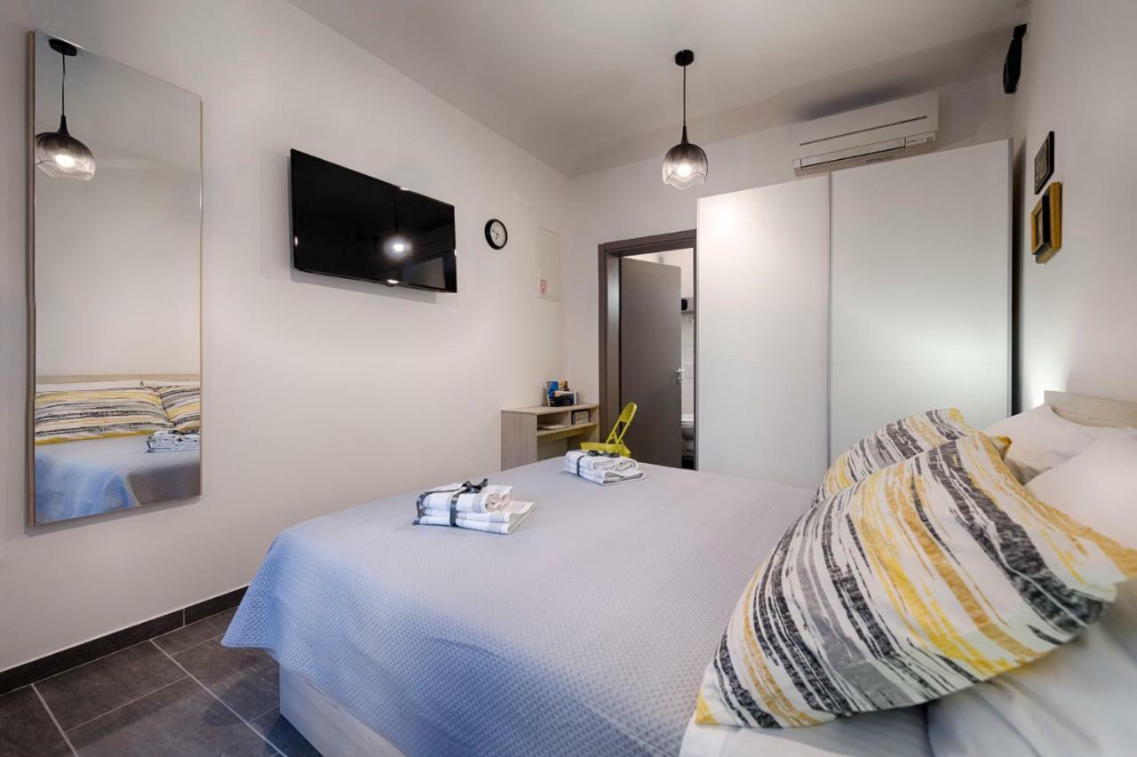 En Suite Room Demaria Komiža 外观 照片